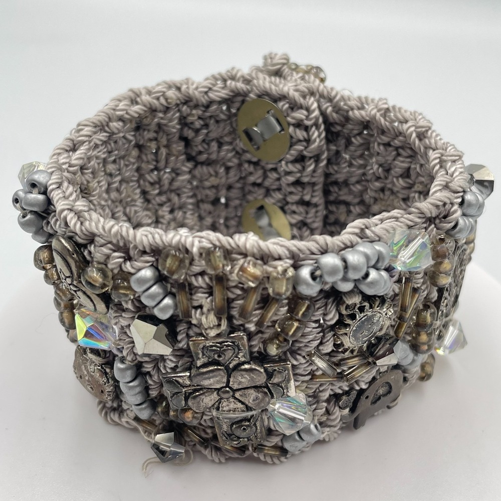 VTG Y2k Crochet Cuff Bracelet Grey Beaded Eclectic Charm Statement Wristband